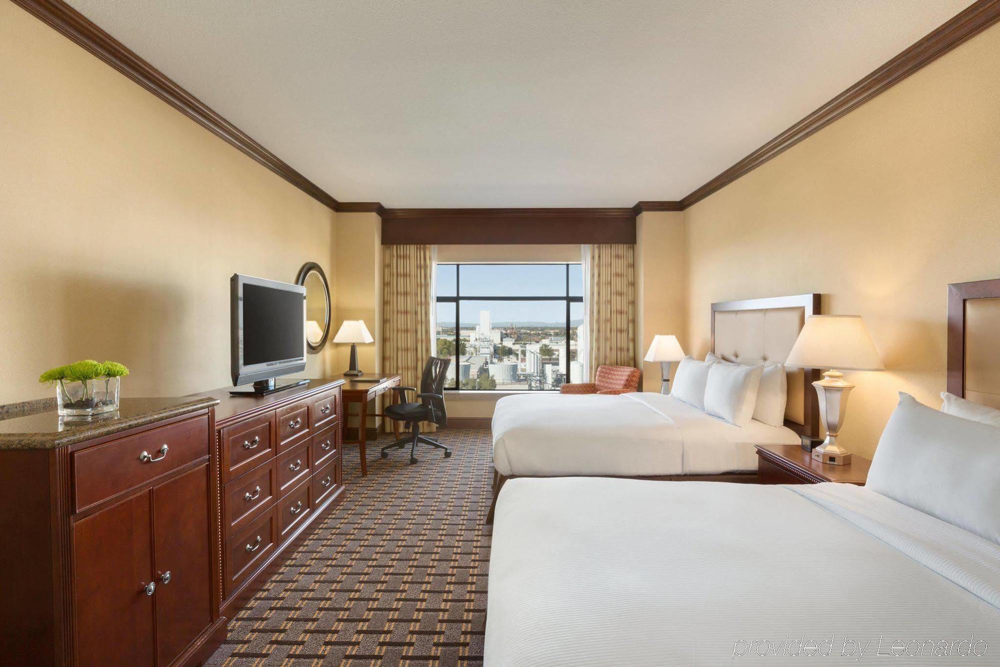 ฮิลตัน ฟีนิกซ์ แชนเดลอร์ Hotel แชนด์เลอร์ ภายนอก รูปภาพ